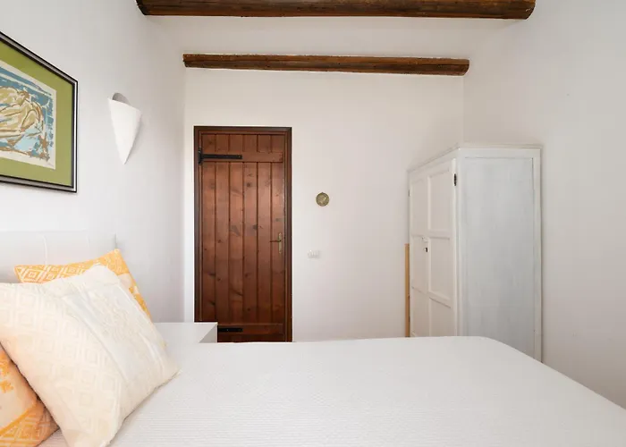 Bianca With A Heated Swimming Pool Willa *