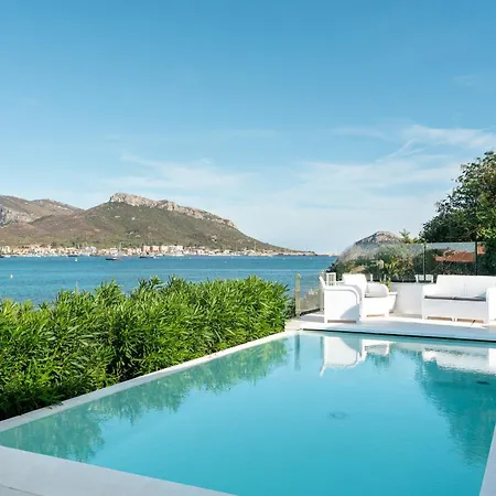 Bianca With A Heated Swimming Pool * Golfo Aranci
