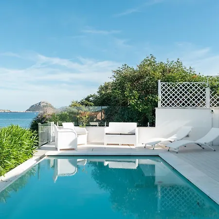 Bianca With A Heated Swimming Pool Villa Golfo Aranci